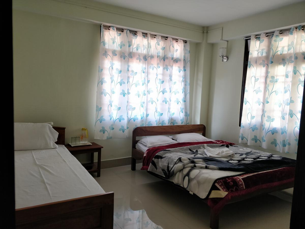 Hotel Pine Leaf Gangtok Exterior photo